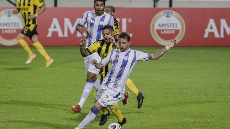 Cerro Largo le empató de atrás a Peñarol por la Sudamericana