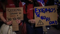 altText(Denuncian por acoso al joven que intentó cometer un femicidio en Facultad de Medicina)}
