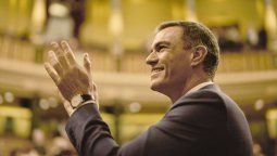 altText(Sánchez fue investido como presidente)}