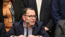 altText(Oficialismo presentó proyecto por deudores y Cabildo marcó sus diferencias)}