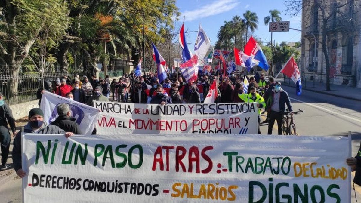 La caravana del STIQ lleg a Montevideo