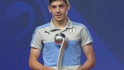 altText(Valverde renovó contrato con el Madrid con una cláusula de rescisión de 750 millones de euros)}