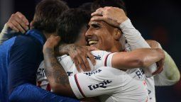 altText(Nacional le respira en la nuca a su tradicional rival)}