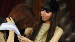 altText(Cristina Kirchner pide que cesen los ataques contra su hija)}