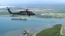 altText(EEUU lleva a cabo ejercicios militares en el canal de Panamá)}