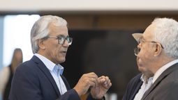 altText(Juan Castillo en el Consejo de Ministros el presentó proyecto de empleo juvenil)}