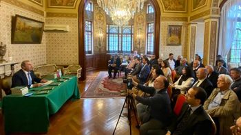 Embajador ruso presentó libro que explica política exterior de Moscú