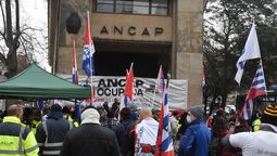 altText(Fancap suspende medidas y se sienta a negociar)}