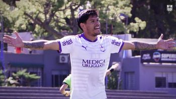 Defensor goleó y define el segundo ascenso directo con Danubio mano a mano