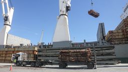 altText(Exportaciones en abril cayeron 23% respecto al año pasado)}