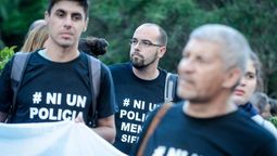 altText(Denunciantes y denunciados del mismo lado del mostrador)}