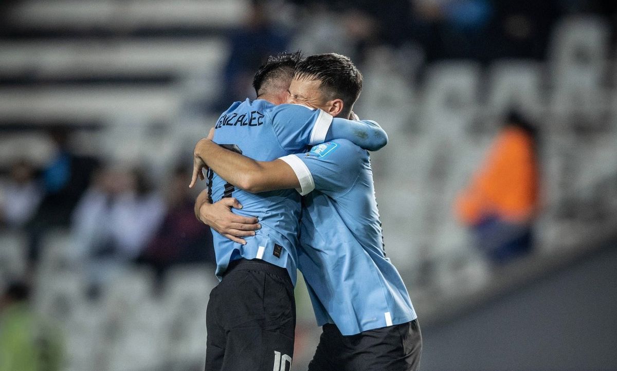 Uruguay goleó a Irak 4-0 y enciende una nueva ilusión