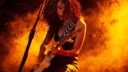 altText(La argentina Paula Maffía llega a Montevideo para un show a solas con su guitarra)}