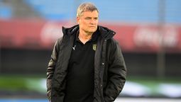 altText(Aguirre criticó el reglamento de la AUF y elogió la evolución de Lucas Hernández)}