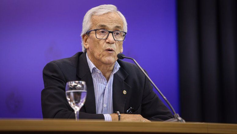 Castillo destacó las cifras de empleo y le apuntó a la reducción de la jornada laboral