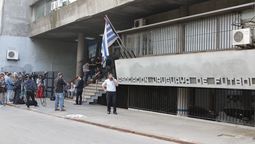 altText(El paro no se levantó y todavía no hay fútbol)}