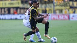 altText(Con bajas, Peñarol viaja a Melo para defender la punta)}