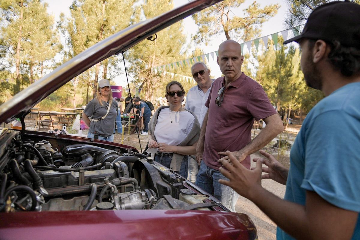 Intendente de Canelones, Francisco Legnani, y alcaldesa de la Ciudad de la Costa, Julia Matilla.