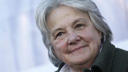 altText(Topolansky: “El FA quiere ayudar contra Covid-19, pero el gobierno lo excluye”)}