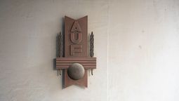 altText(Reunión clave que busca acabar con el conflicto y que se levante el paro)}