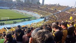 altText(Benfica vence a Peñarol por la mínima diferencia)}