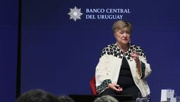 altText(Jefa del FMI elogia solidez institucional de Uruguay en visita oficial)}