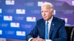Biden aceptó duras condiciones para evitar el default.