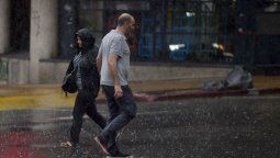 altText(Uruguay bajo alerta por lluvias, vientos fuertes y el avance de un ciclón extratropical)}