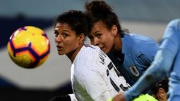 altText(Uruguay perdió el amistoso con Francia en Tours)}