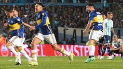 altText(Con Cavani en cancha, Boca Juniors sigue en la Libertadores)}