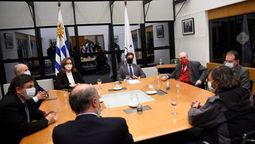 altText(El doble discurso de los protagonistas)}