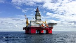 altText(Ambiente confirmó que Chevron comenzará en marzo la prospección sísmica en busca de petróleo)}