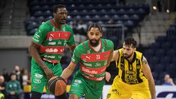 altText(Comenzó la LUB: Esta noche Aguada vs Peñarol)}