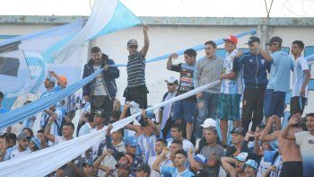 Cerro vs Peñarol iría sin hinchada visitante ante temor policial por supuestas emboscadas