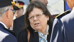 altText(Poder Ejecutivo puede dejar en suspenso los cuestionados traslados dispuestos por Mónica Ferrero)}