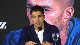 altText(Uruguay recibe hoy a Paraguay en el último partido de Suárez con la celeste)}