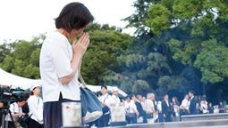 altText(Con un minuto de silencio, Japón recordó los 80 años del bombardeo atómico de Hiroshima)}