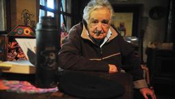 altText(Mujica sobre la entrega de firmas: “El día de ayer es un día de homenaje y debería quedar en el calendario”)}