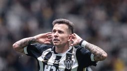 altText(Atlético Mineiro venció en la hora a Juventud y lo complicó en la Sudamericana)}