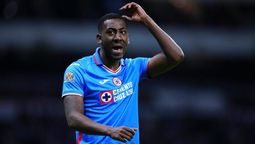 altText(Nacional incorporó este domingo a Carneiro y Romero )}