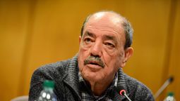 altText(Jubilados preocupados por anuncios económicos del gobierno)}