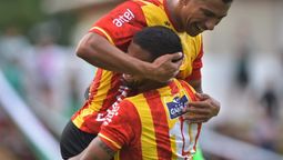 altText(Progreso remontó un partidazo y mantiene puntaje perfecto)}