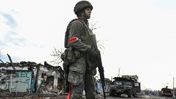 Los rusos estrechan el cerco en Kursk.
