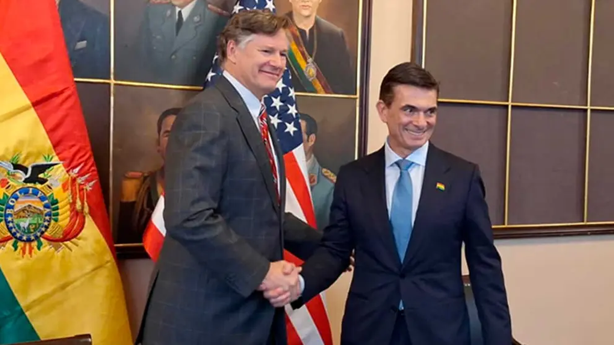 Vicesecretario de Estado de EEUU, Christopher Landau y el presidente de Bolivia, Rodrigo Paz.