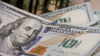 El dólar cayó 3,76% en lo que va del año