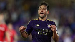 altText(Nicolás Lodeiro rescindió con Orlando City: ¿Llegará a Nacional en junio?)}