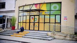 altText(Los ojos ciegos bien abiertos)}