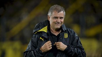 Peñarol aceleró y está a horas de firmar el primer refuerzo para Aguirre.