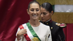 altText(El saludo del Frente Amplio a Sheinbaum tras ser proclamada presidenta de México)}