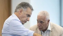 altText(Guerra entre grupos criminales, gobierno en jaque y reunión entre Orsi y Negro)}
